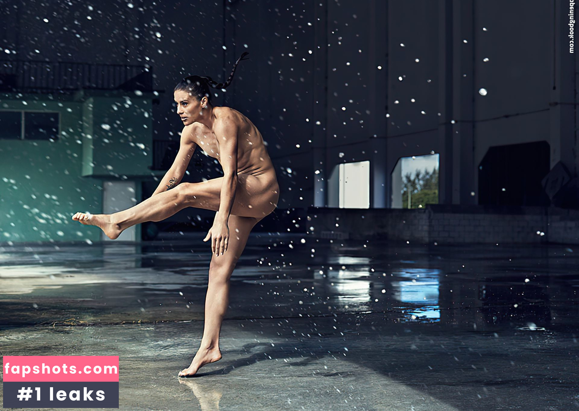 Ali Krieger Nahé úniky fotek pouze od fanoušků #8 - Fapshots