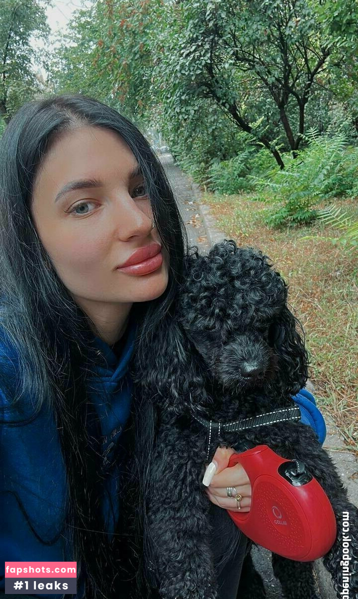 ali.murr gallery photo #6