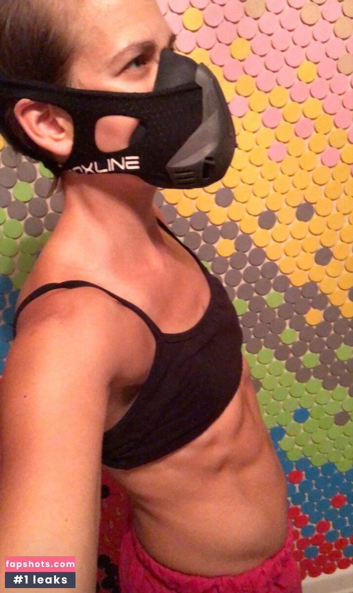 Ali Spagnola gallery photo #9