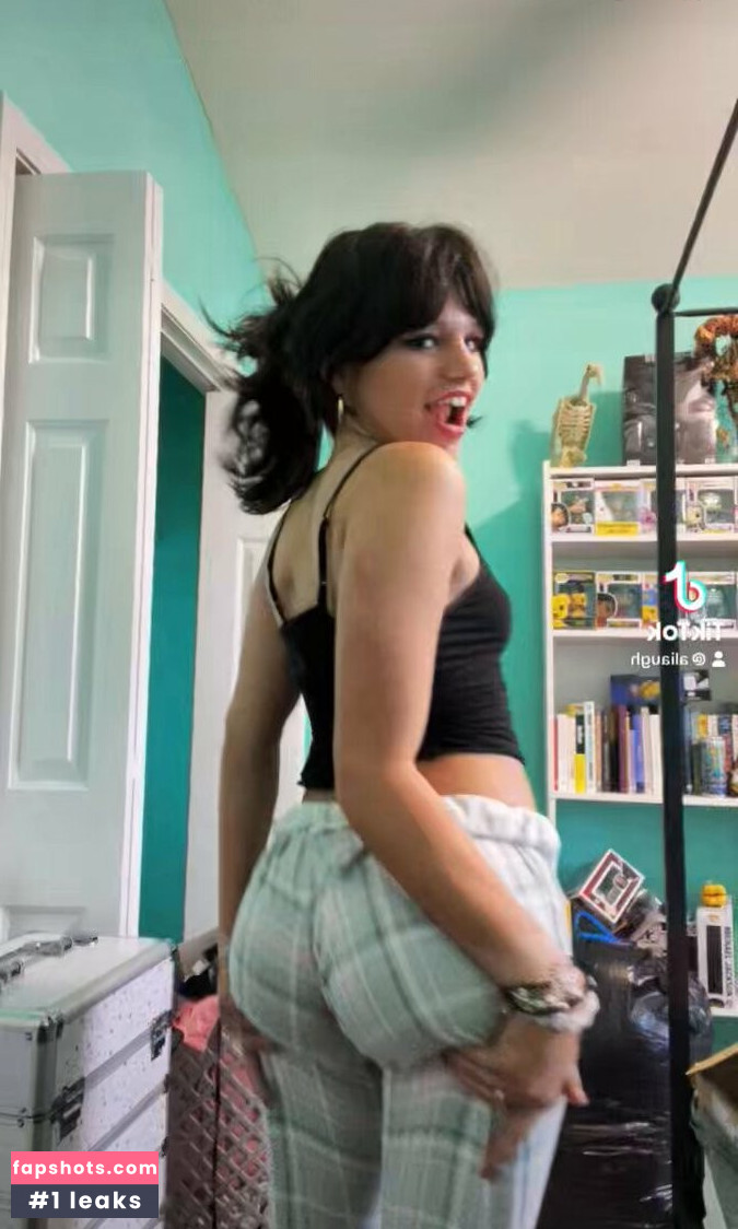 alia_dakka gallery photo #3