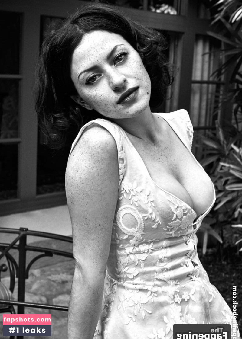Alia Shawkat gallery photo #13