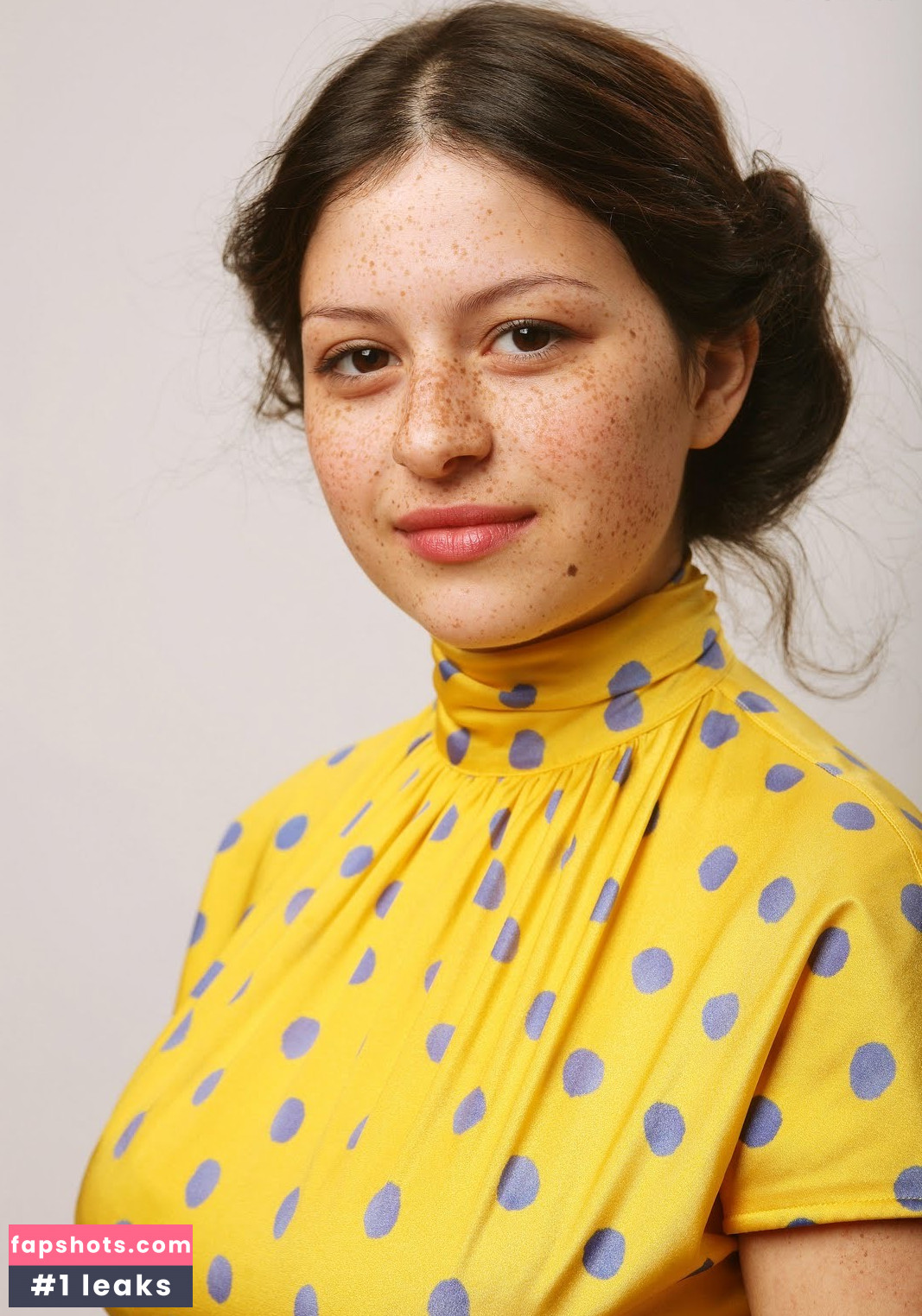 Alia Shawkat gallery photo #42