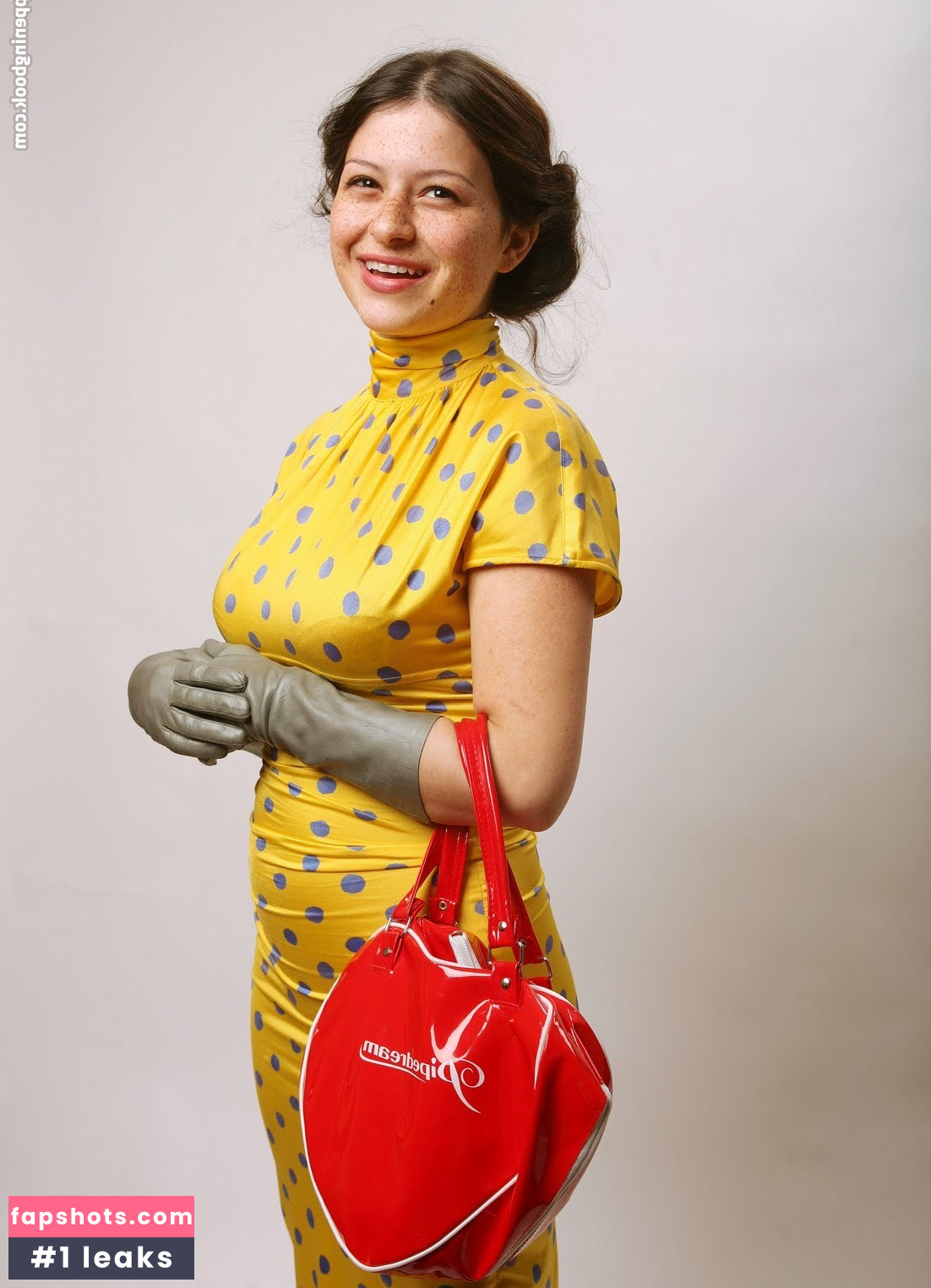 Alia Shawkat gallery photo #47