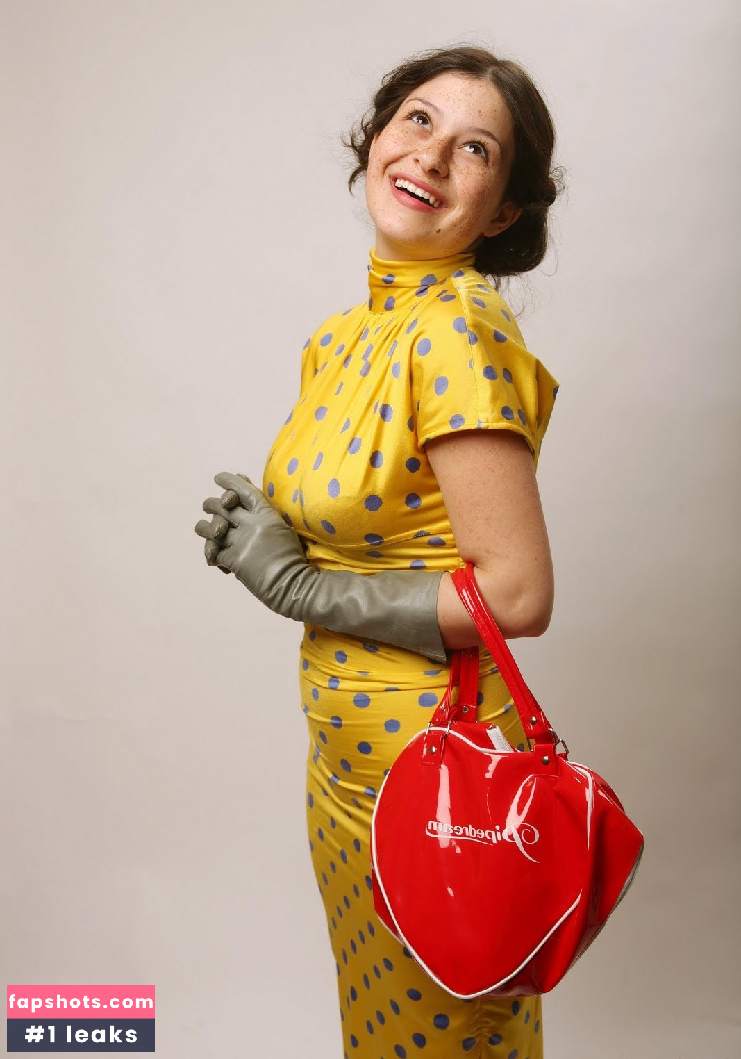 Alia Shawkat gallery photo #48