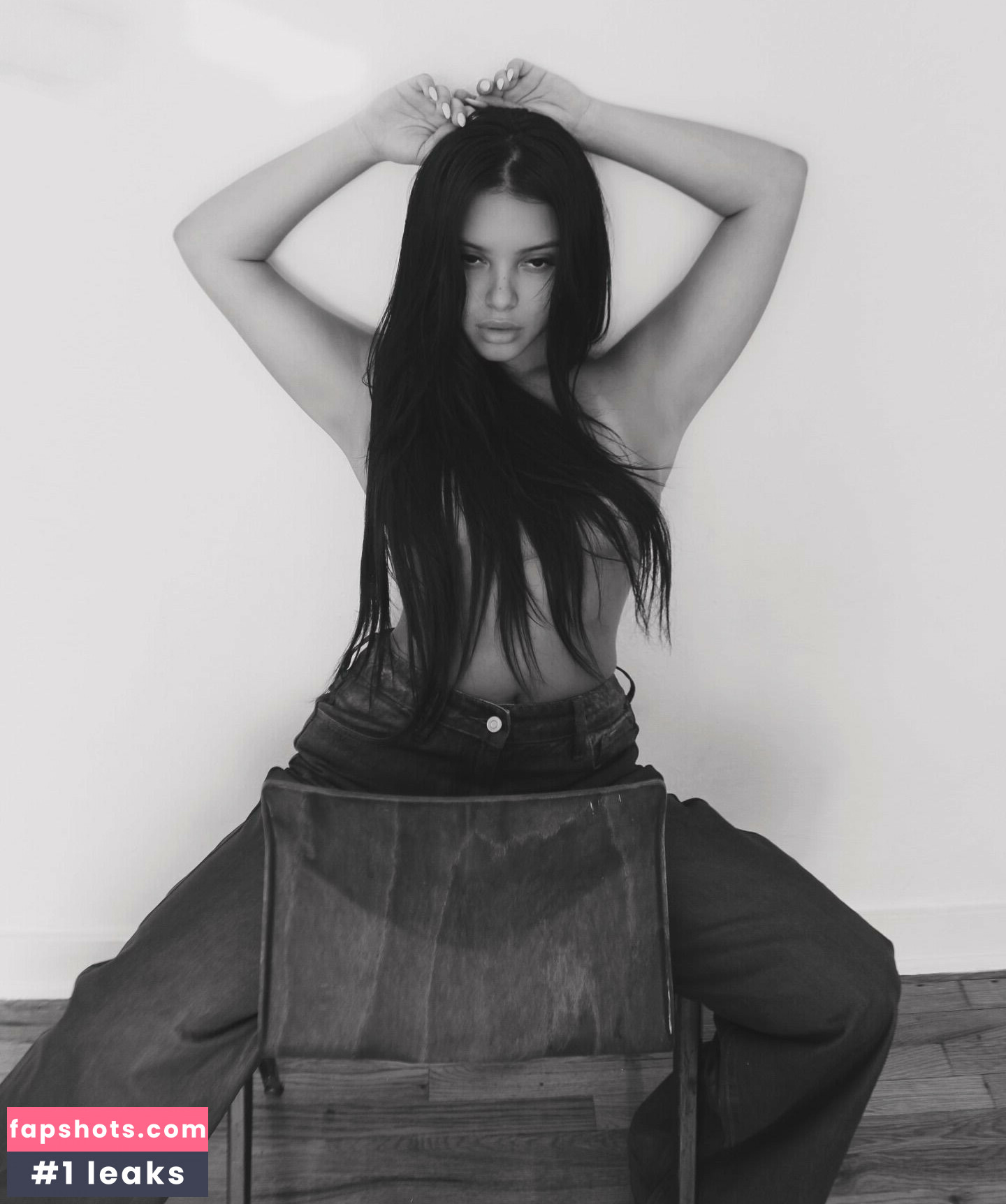 Aliana Mawla gallery photo #11