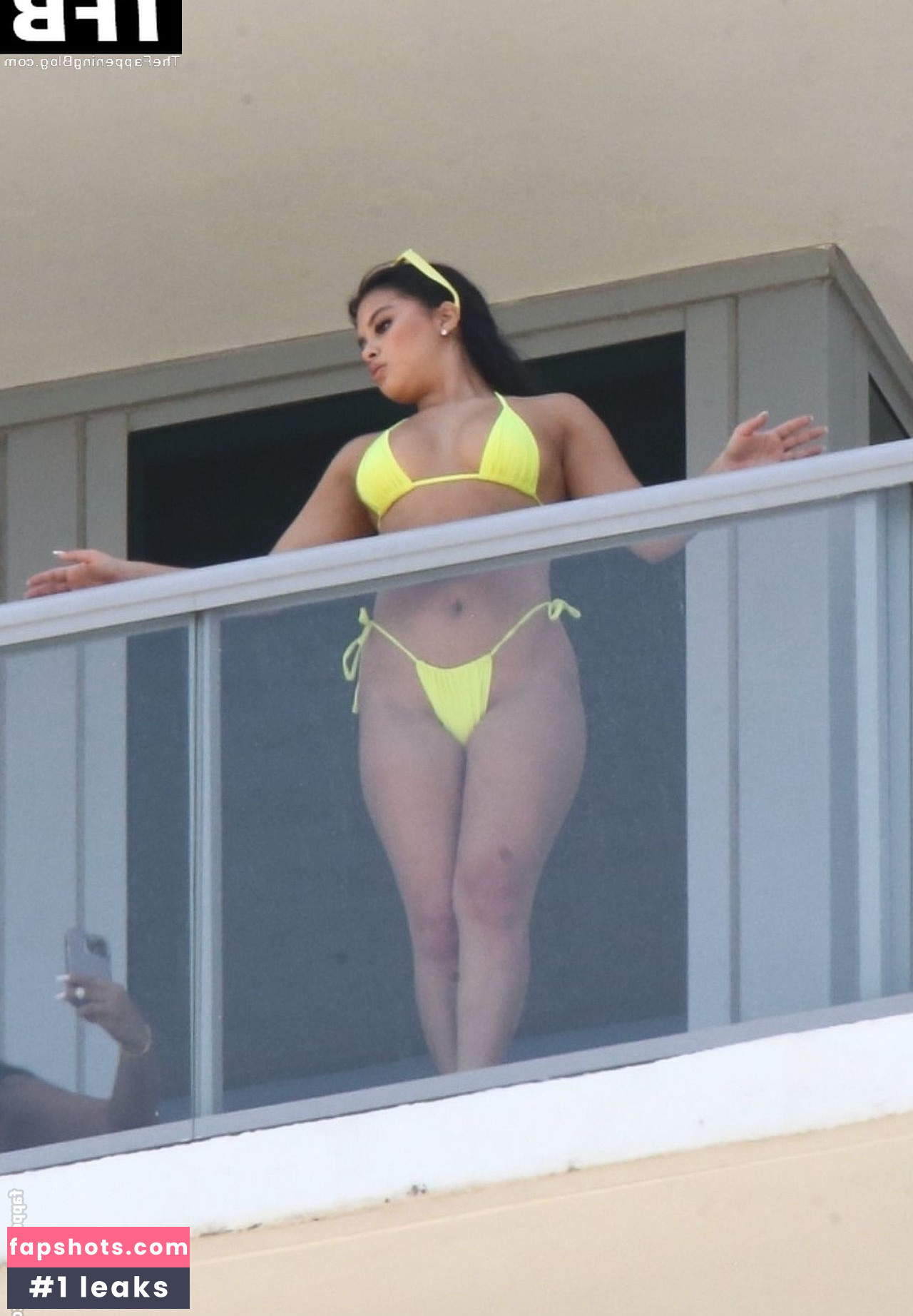 Aliana Mawla gallery photo #142