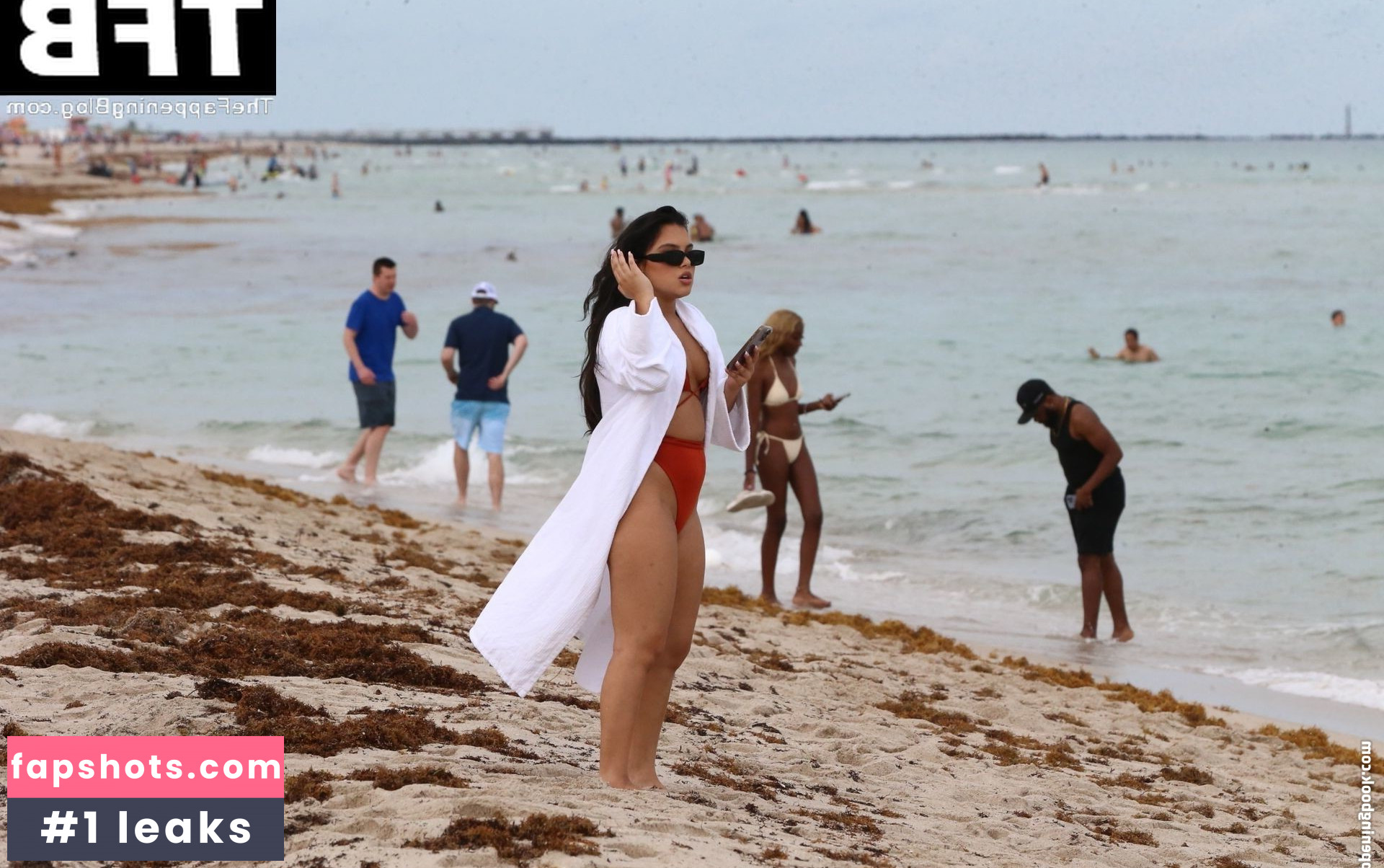 Aliana Mawla gallery photo #250