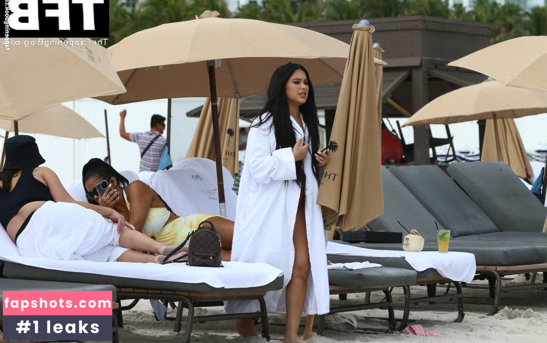 Aliana Mawla gallery photo #254