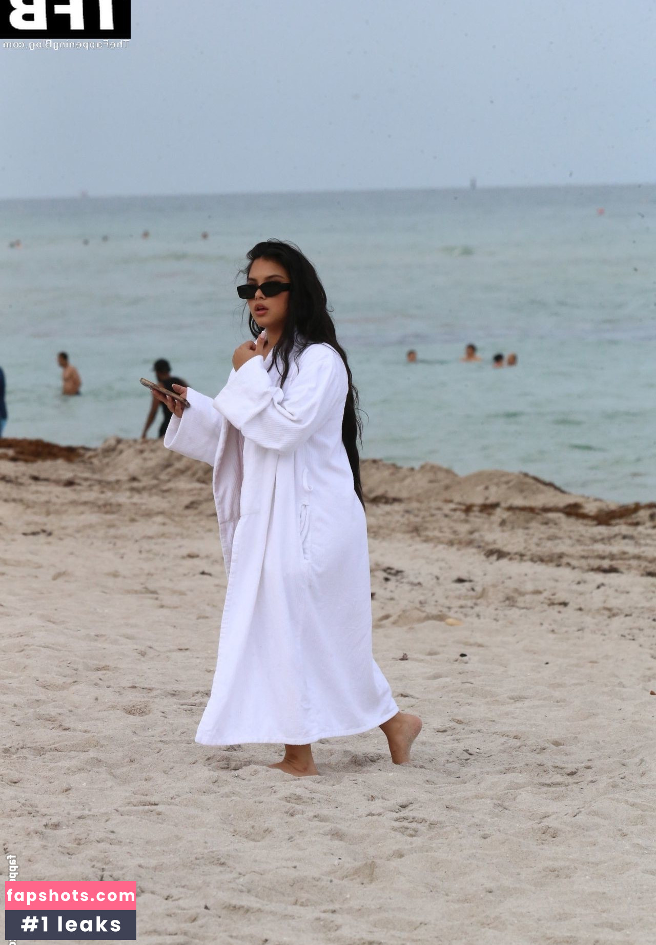 Aliana Mawla gallery photo #285