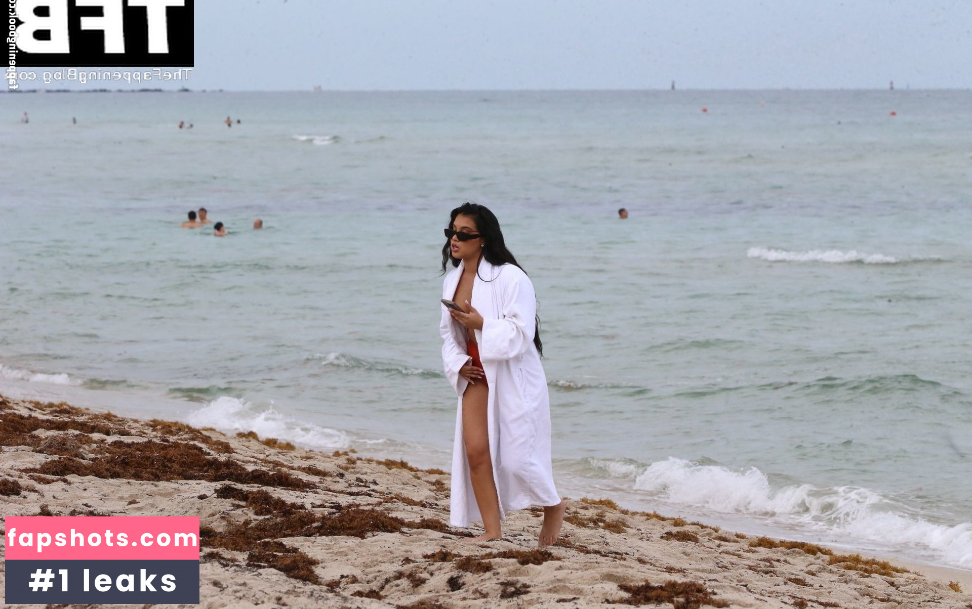 Aliana Mawla gallery photo #287