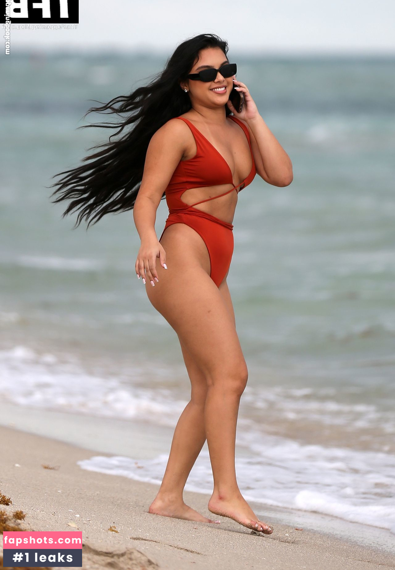 Aliana Mawla gallery photo #326