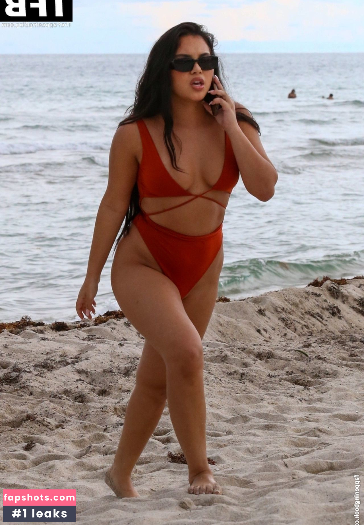 Aliana Mawla gallery photo #330