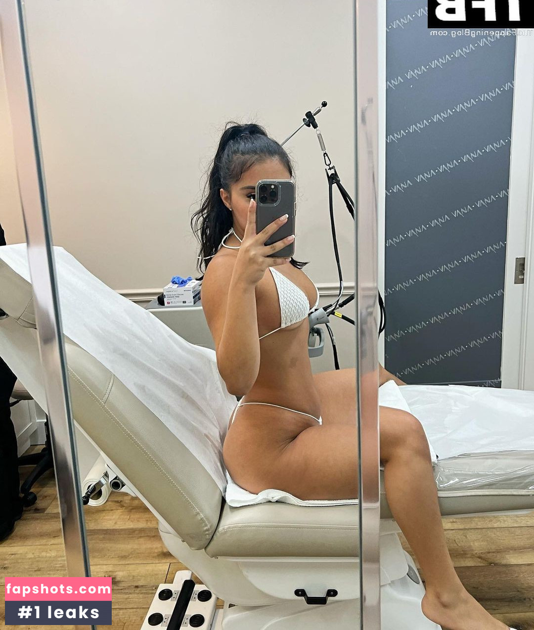 Aliana Mawla gallery photo #54