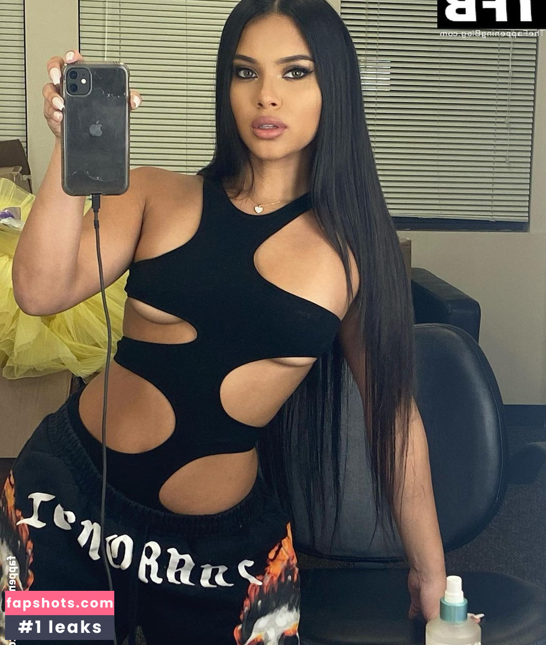 Aliana Mawla gallery photo #98