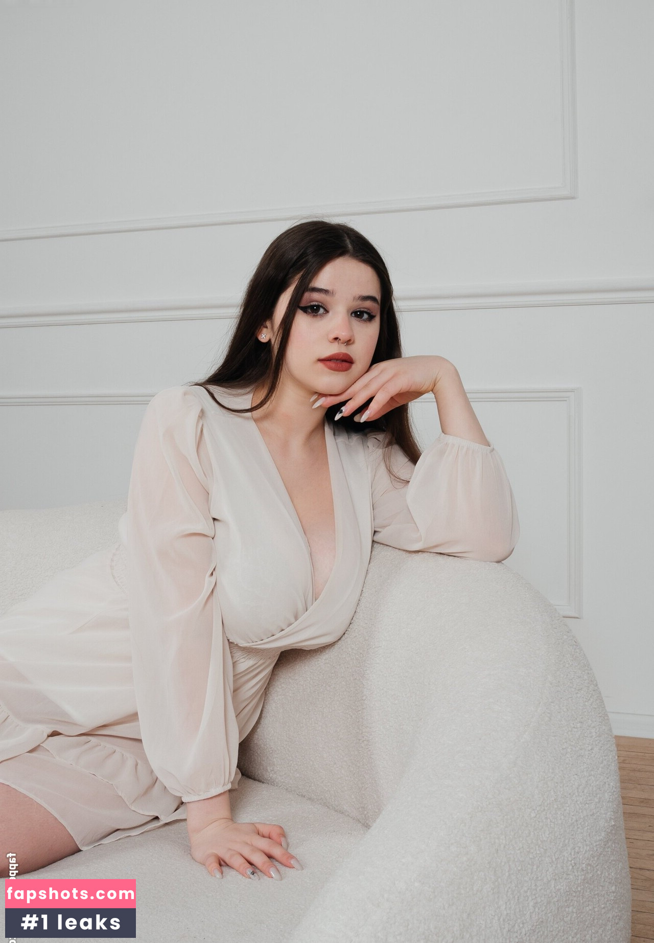 Alica_Quinn gallery photo #14