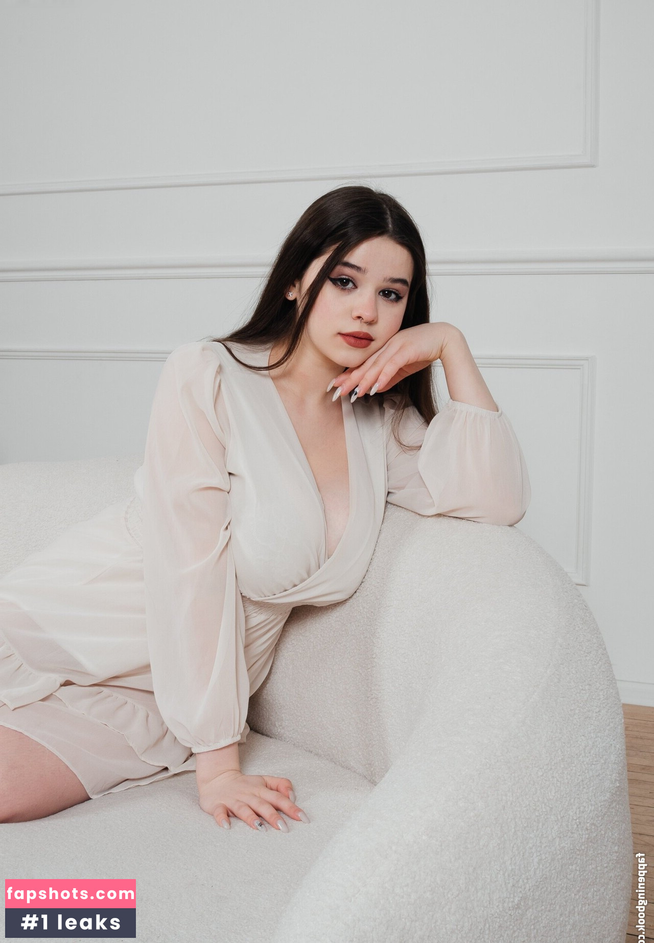 Alica_Quinn gallery photo #17