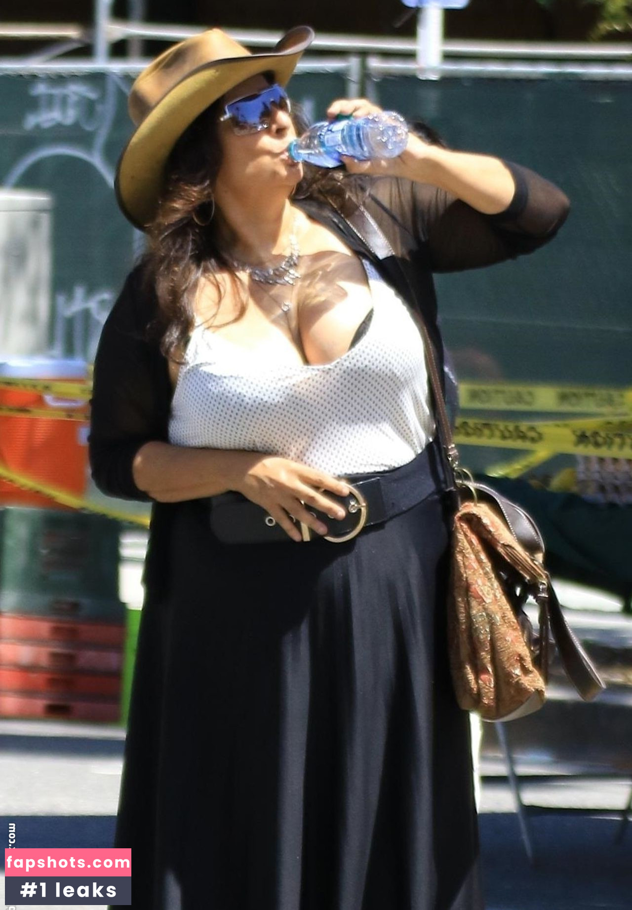 Alice Amter gallery photo #105