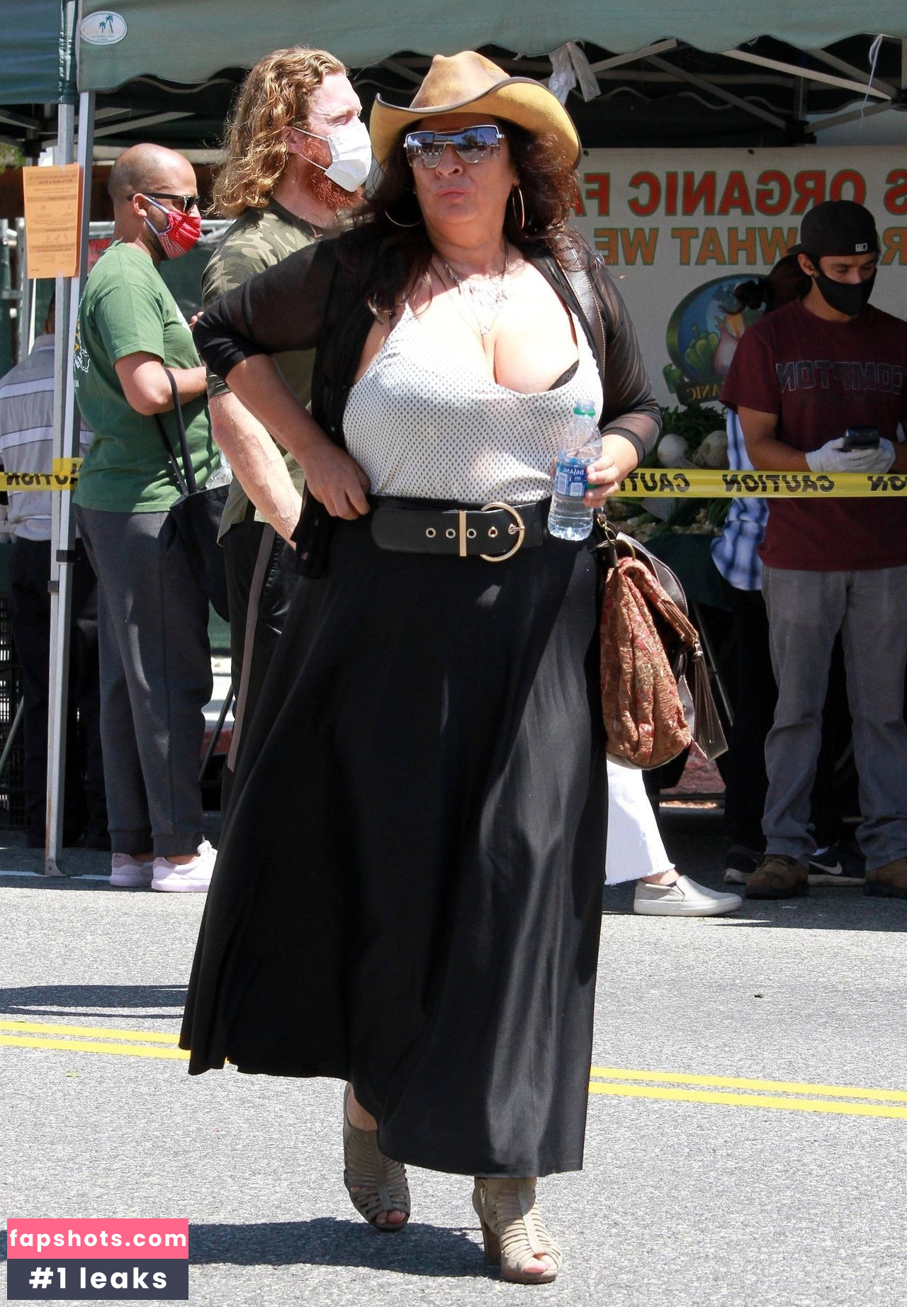 Alice Amter gallery photo #108