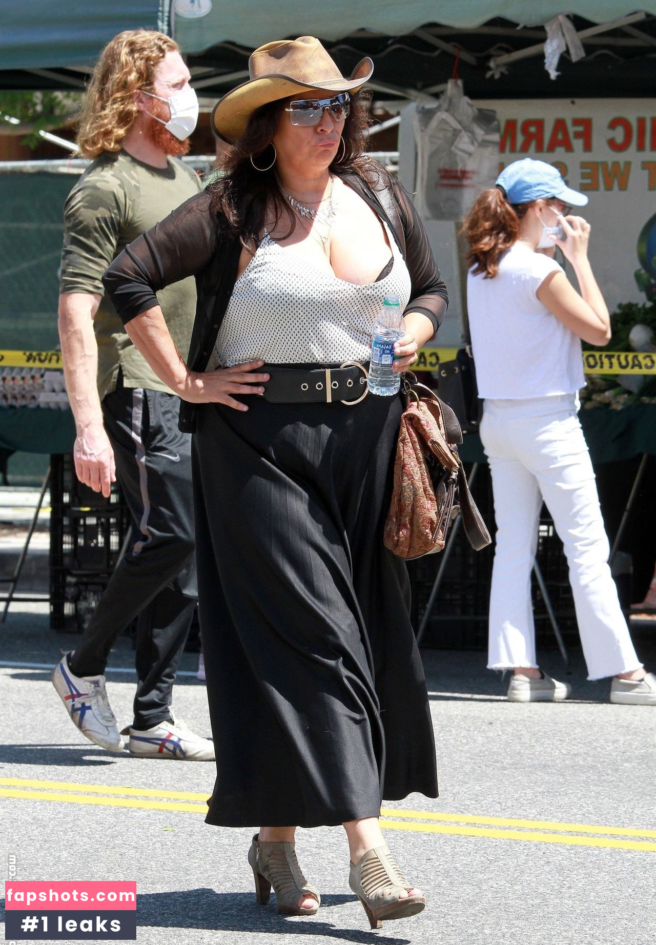 Alice Amter gallery photo #109