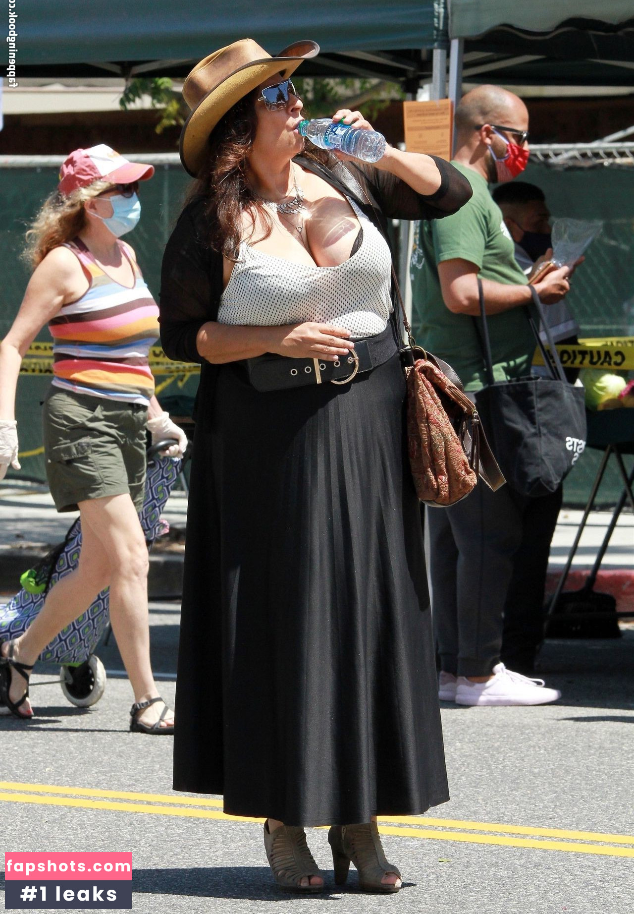 Alice Amter gallery photo #117