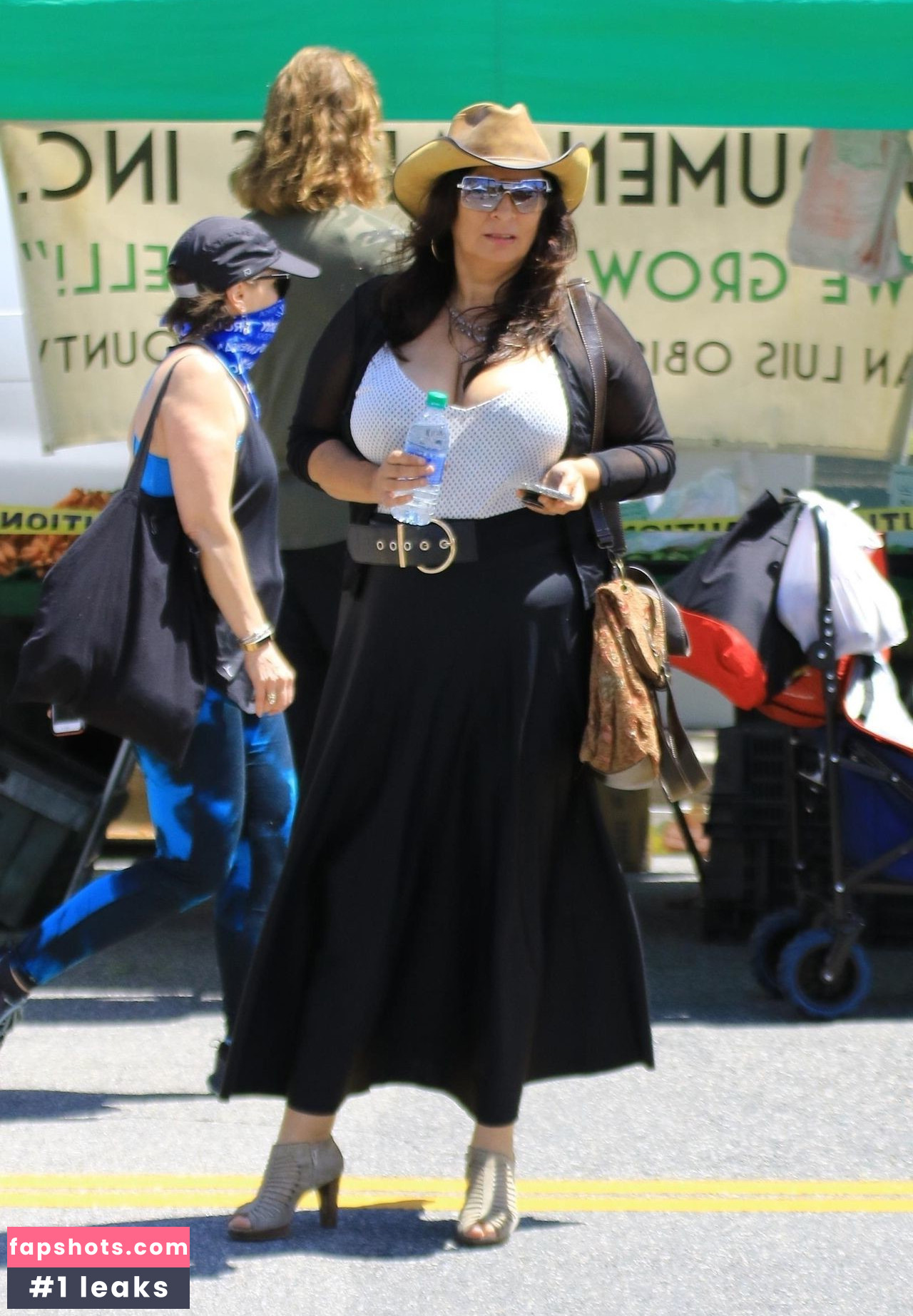 Alice Amter gallery photo #98