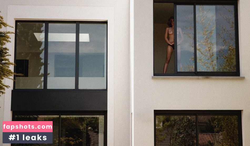 Alice Baton Filtración Desnuda OnlyFans Foto #12 - Fapshots