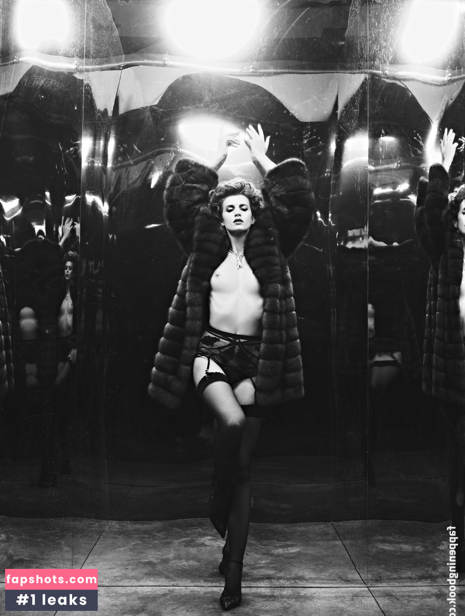 Alice Baton gallery photo #18