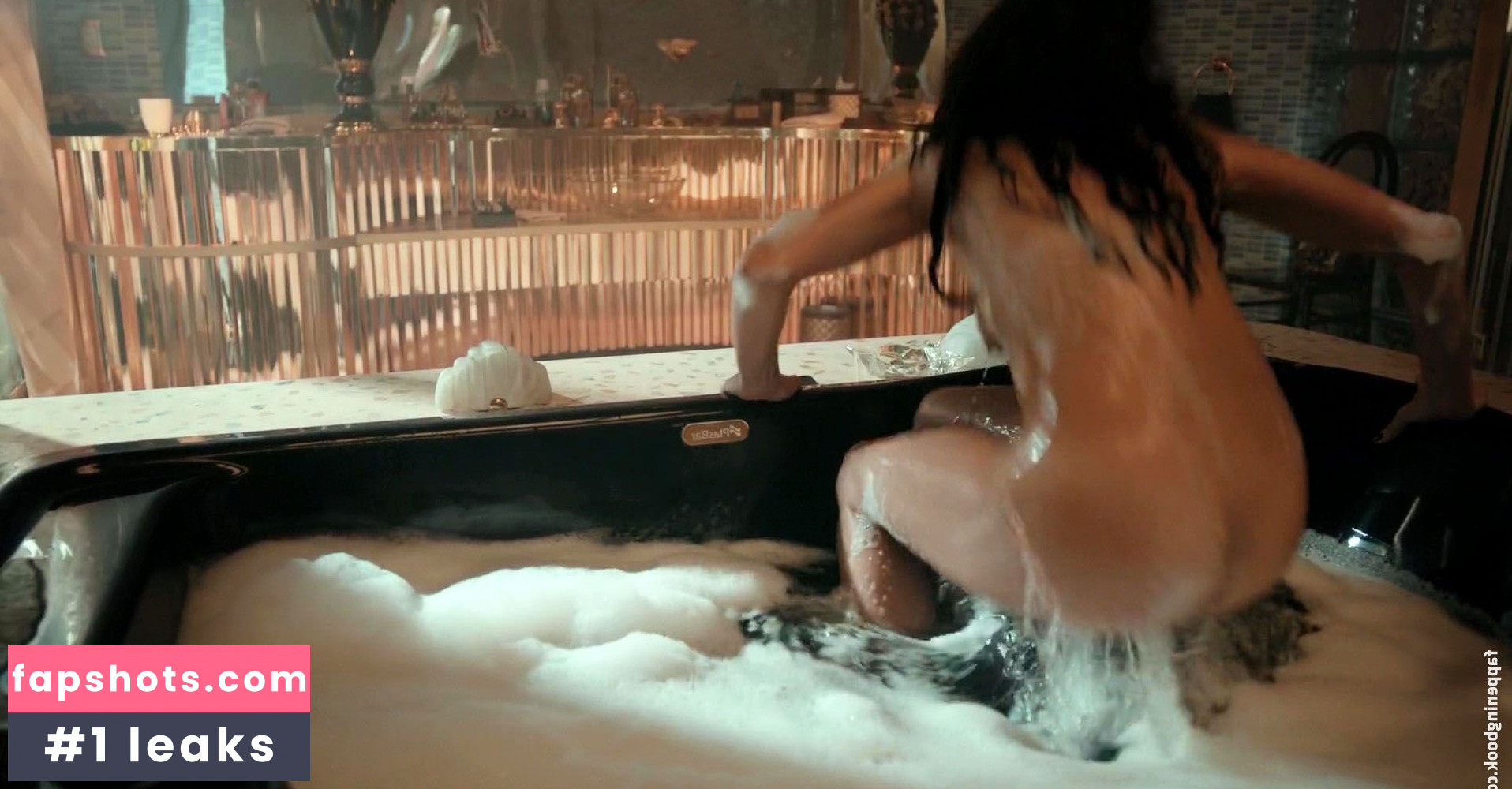 Alice Braga gallery photo #101