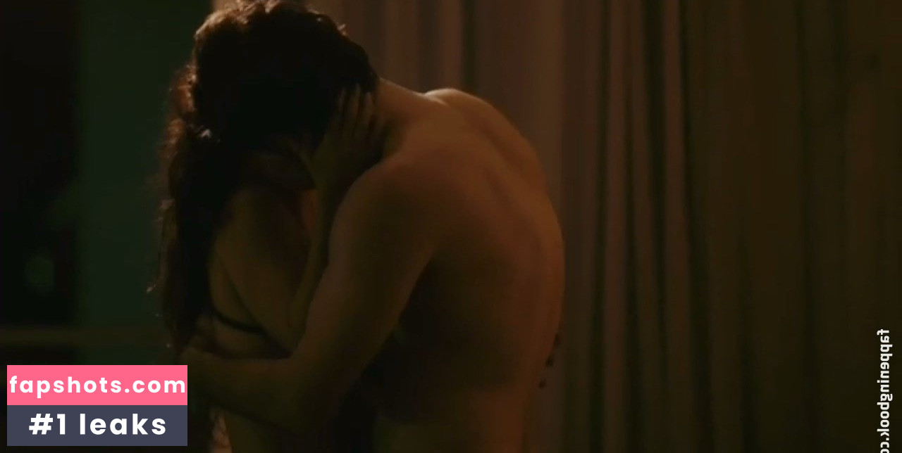 Alice Braga gallery photo #17