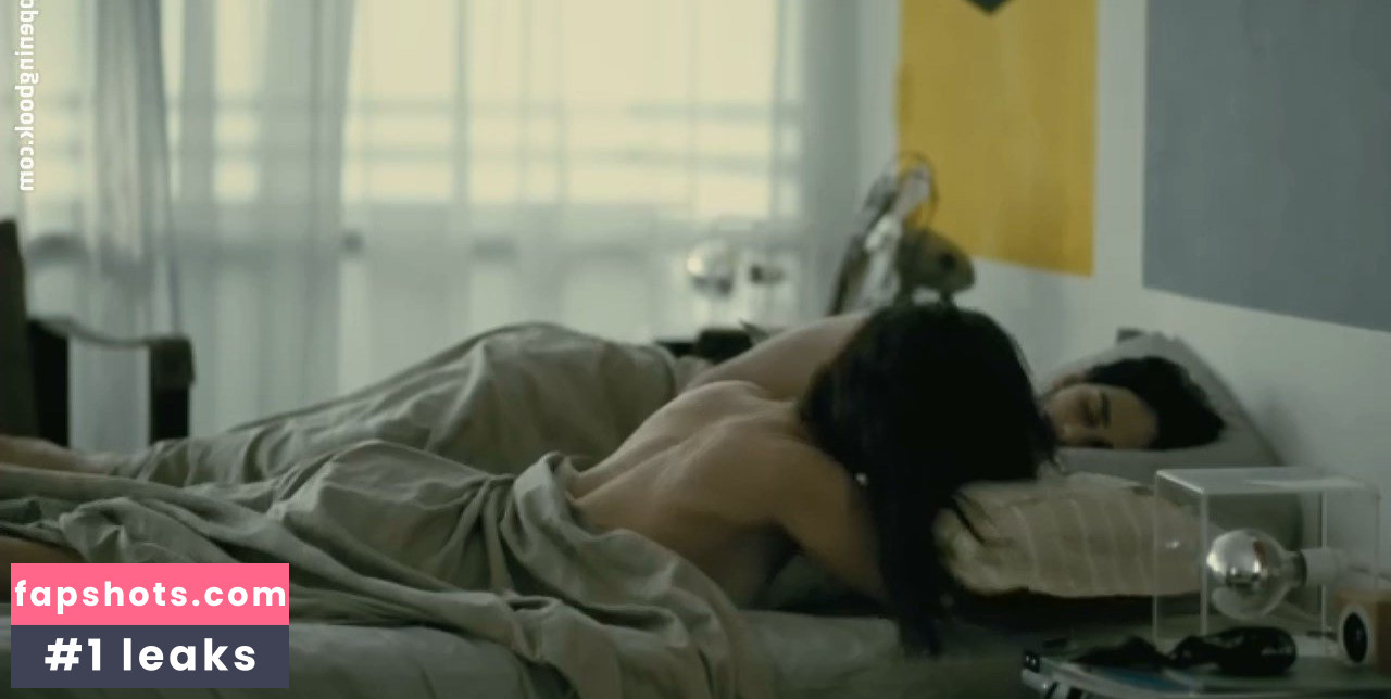 Alice Braga gallery photo #20