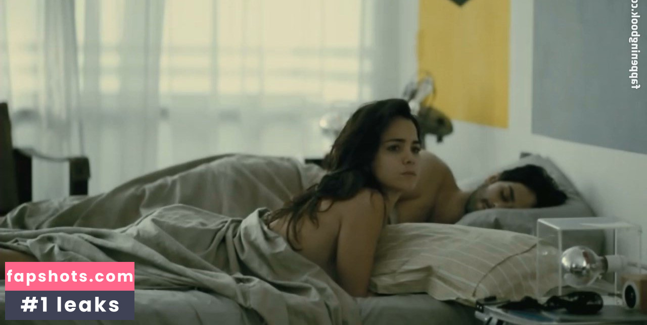 Alice Braga gallery photo #21