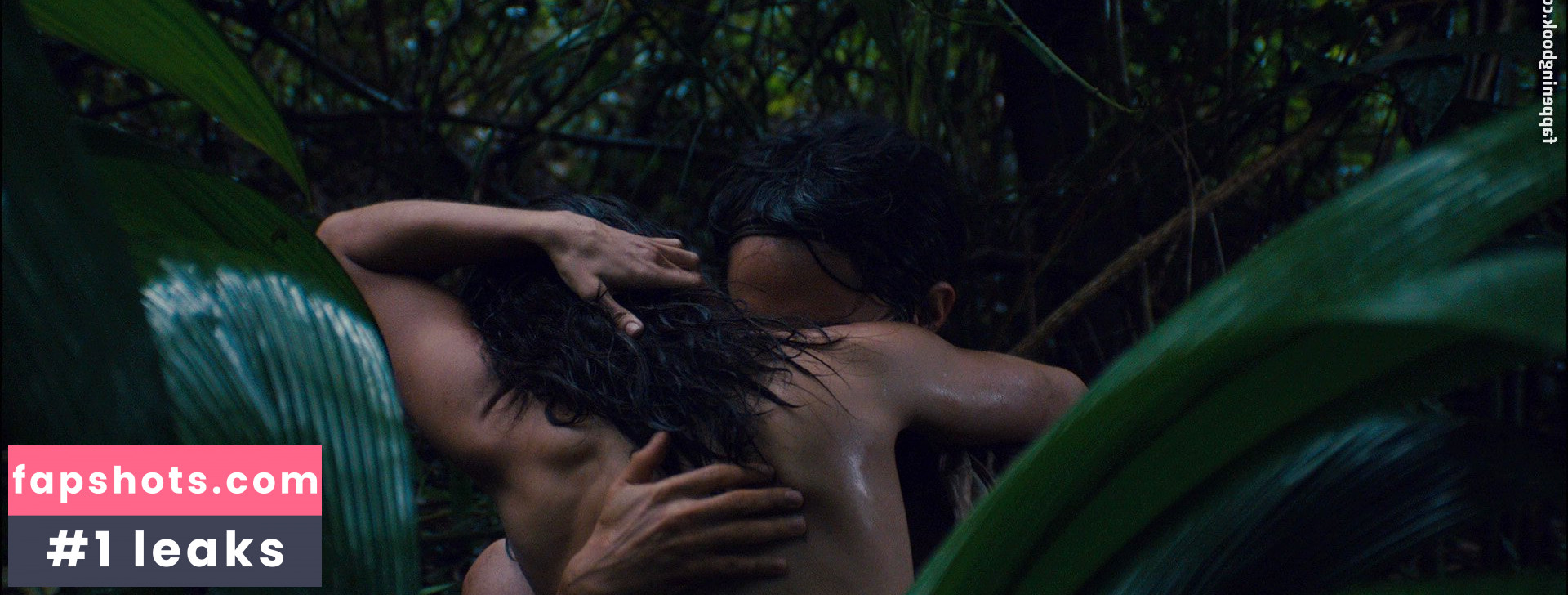 Alice Braga gallery photo #32