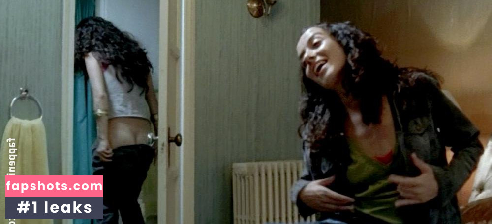 Alice Braga gallery photo #65