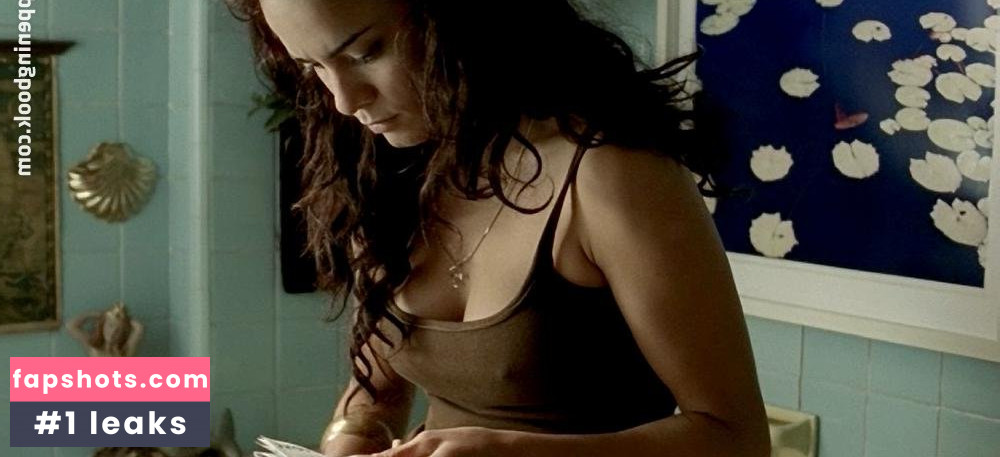 Alice Braga gallery photo #69