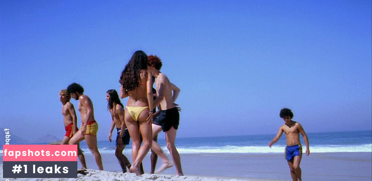 Alice Braga gallery photo #77