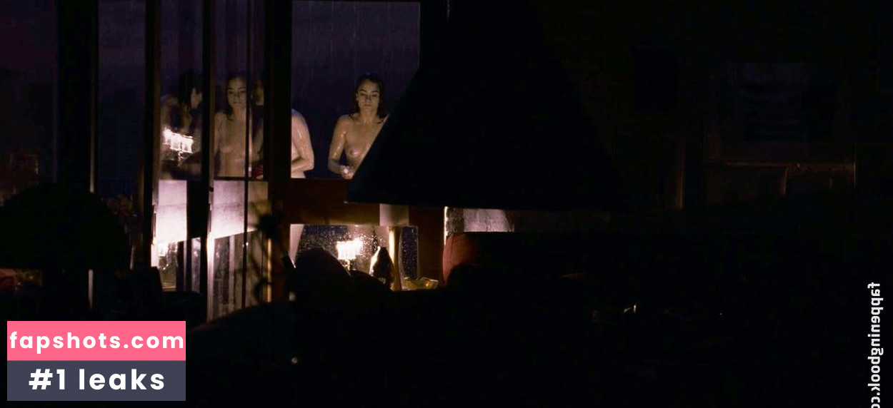 Alice Braga gallery photo #83