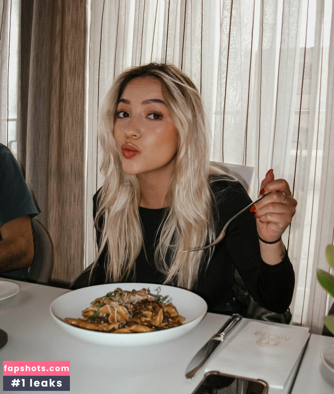 Alice Catarina gallery photo #5