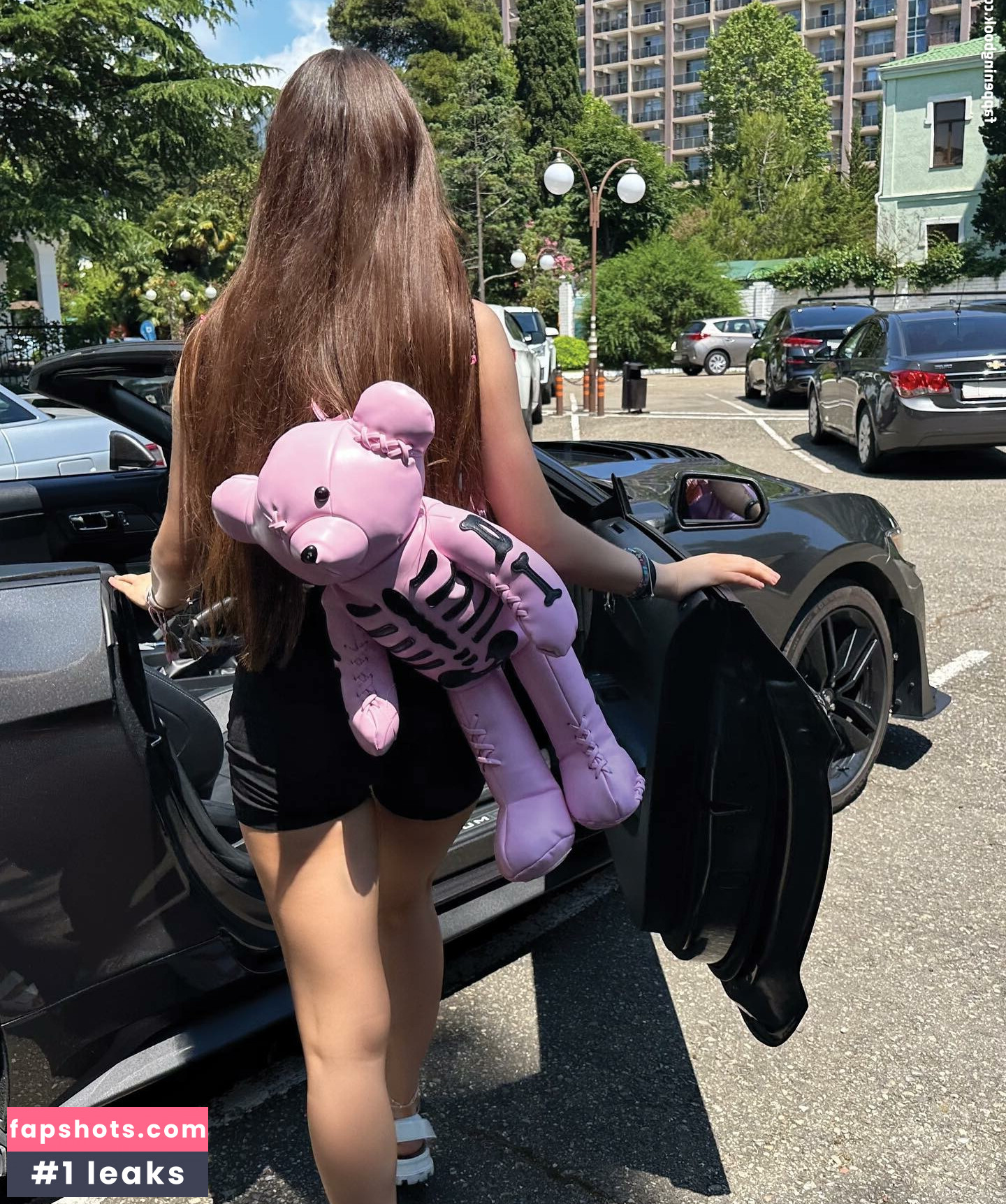 Alice Delish gallery photo #1179