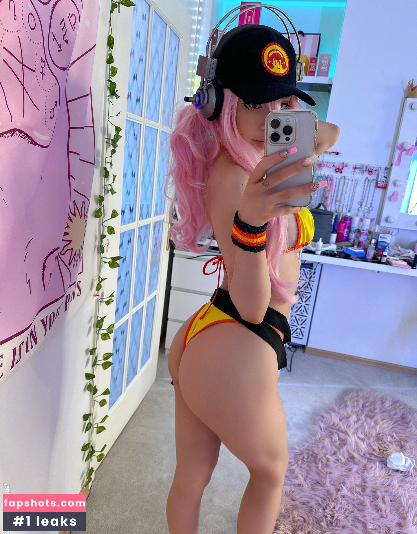 Alice Delish gallery photo #1587