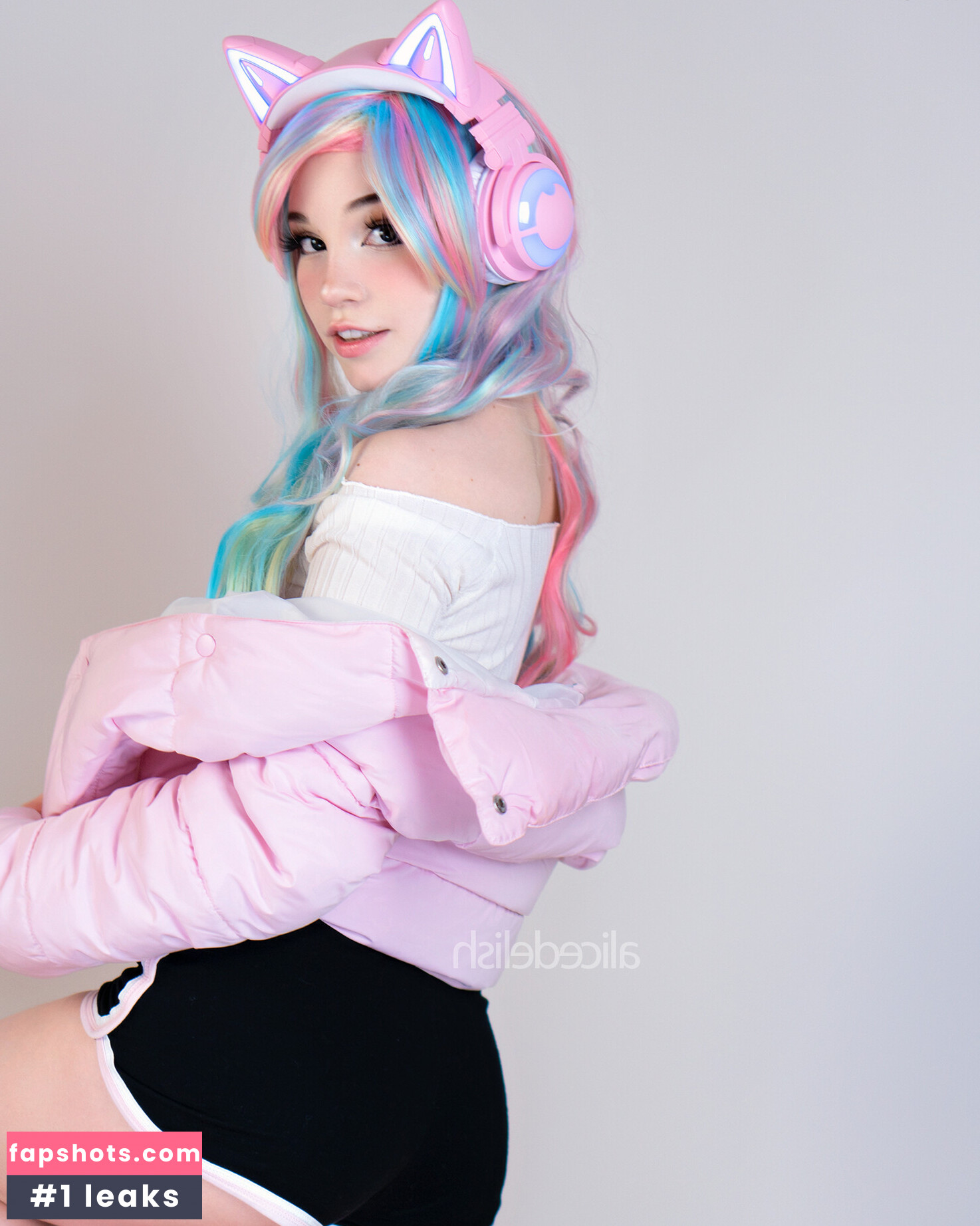 Alice Delish gallery photo #1988