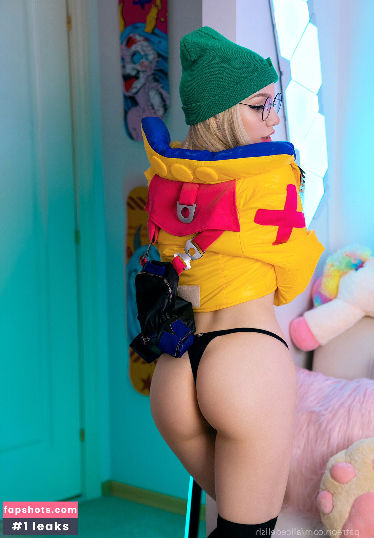 Alice Delish gallery photo #2378