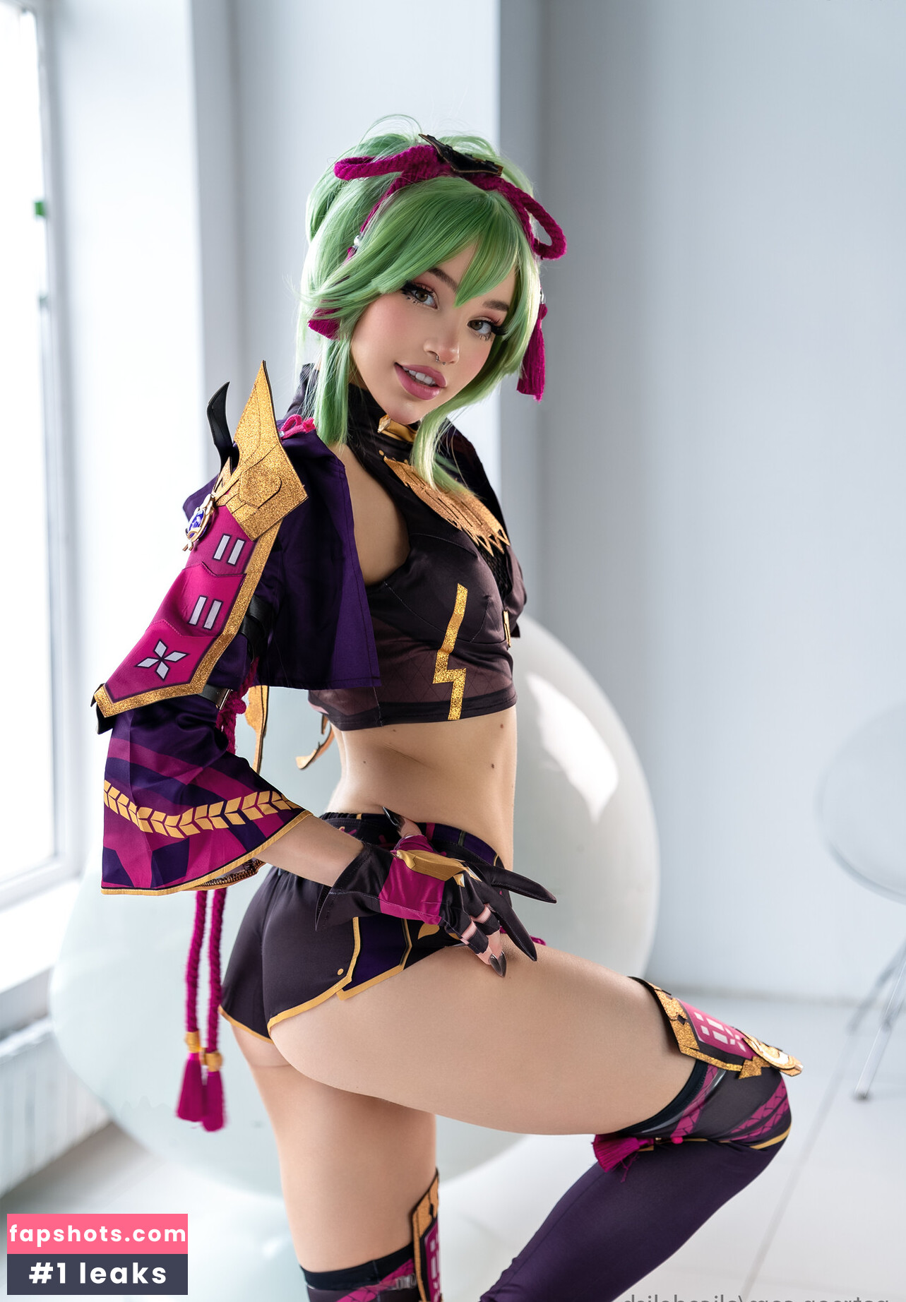 Alice Delish gallery photo #2394