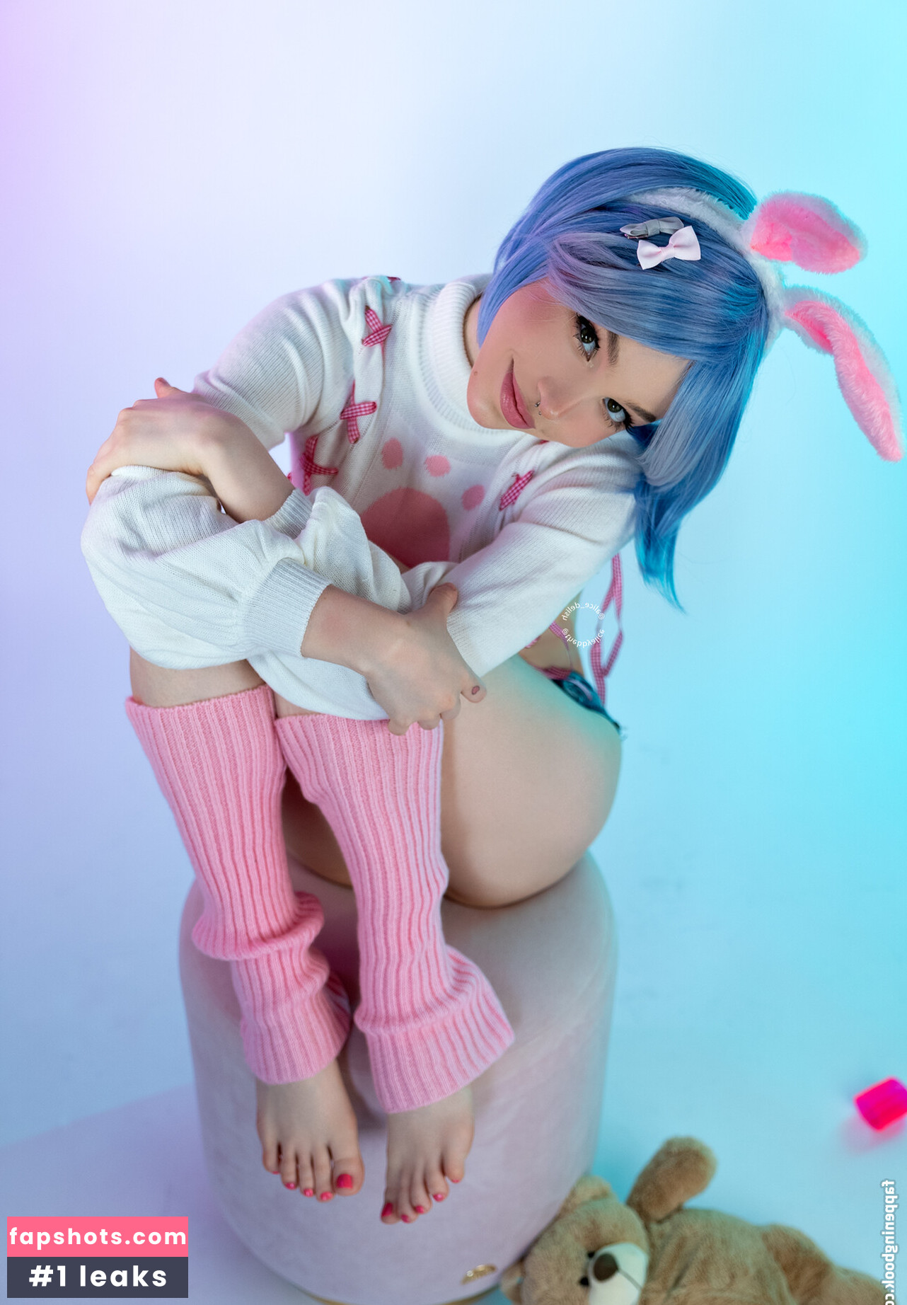 Alice Delish gallery photo #2417