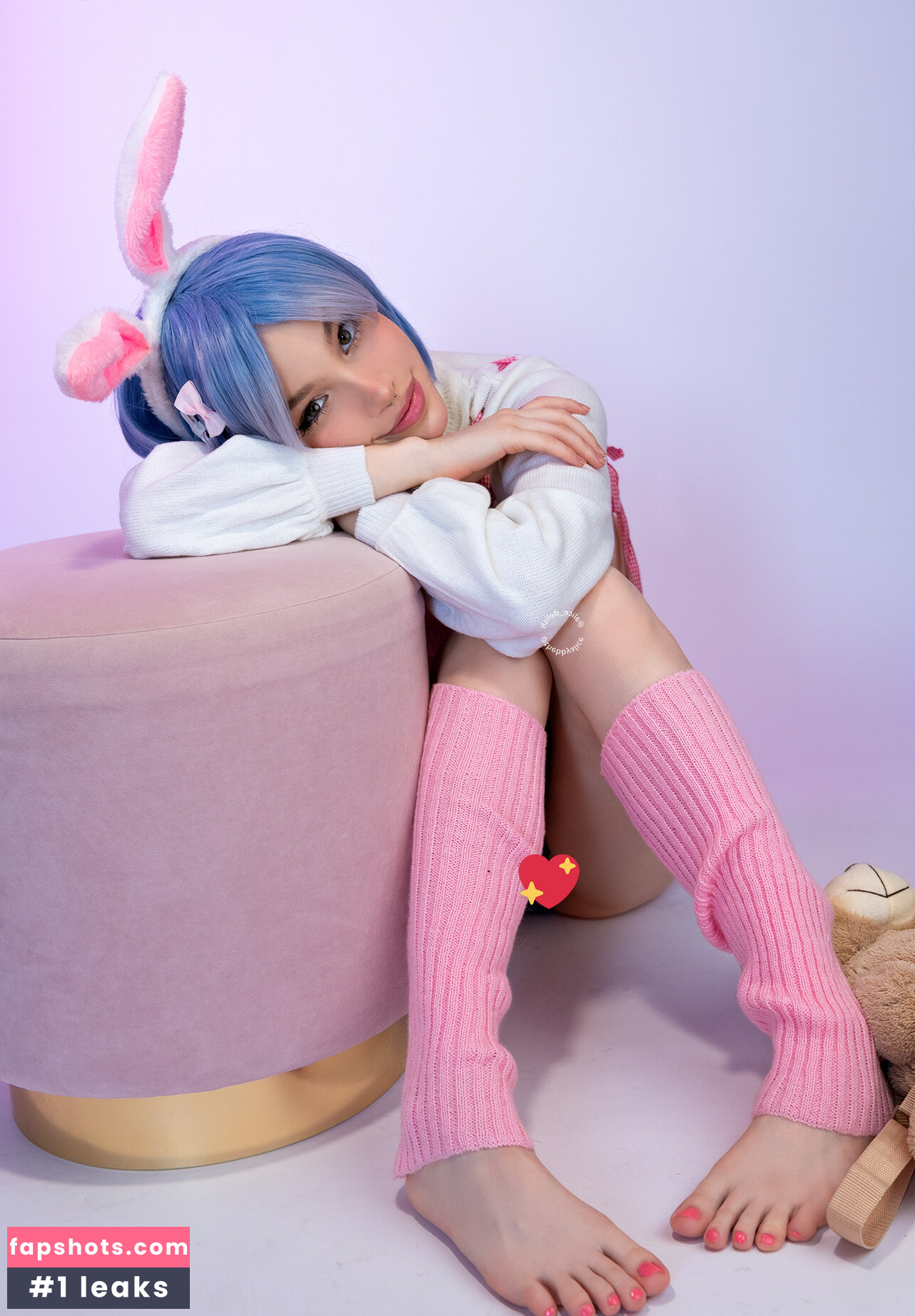 Alice Delish gallery photo #2420