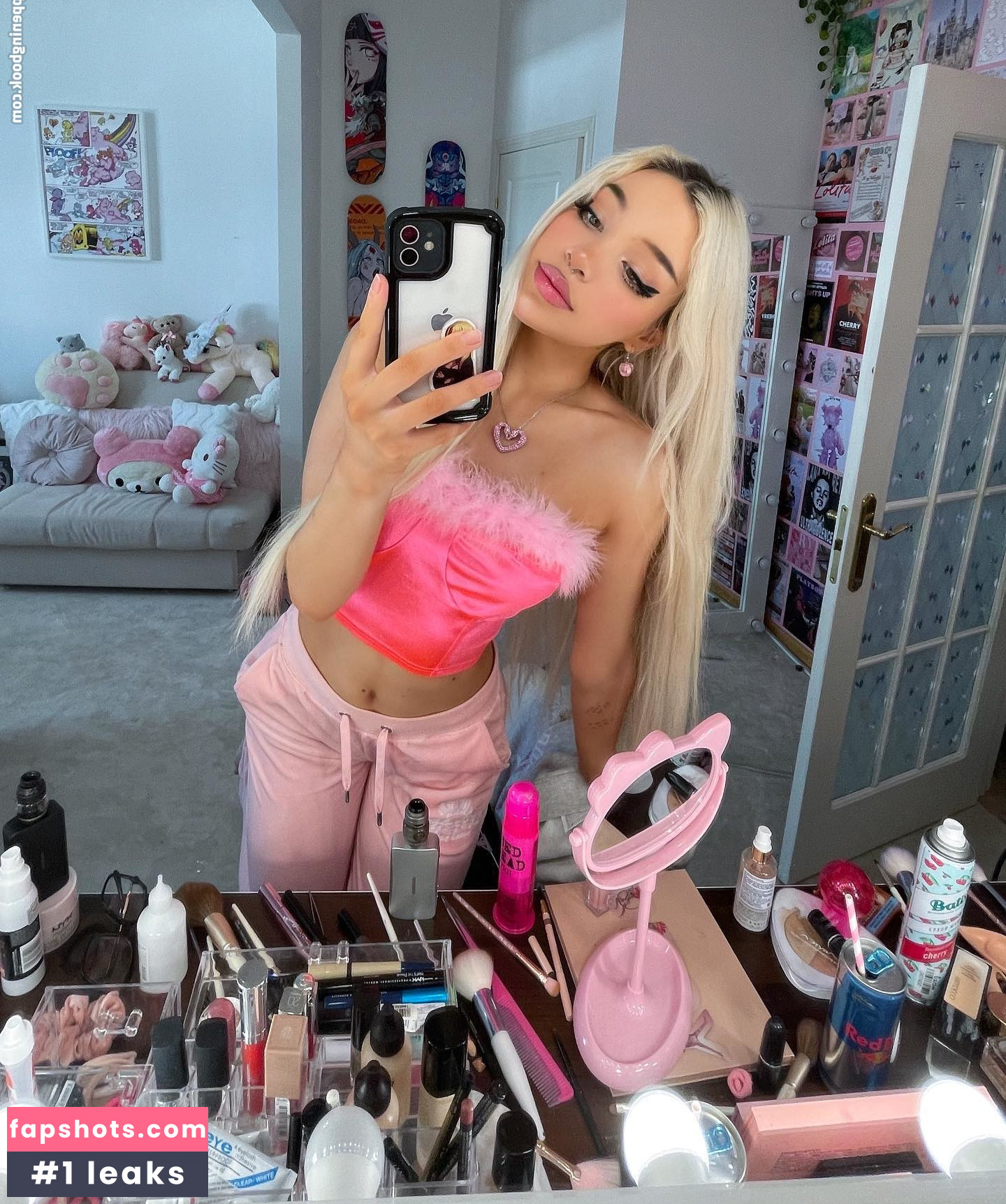 Alice Delish gallery photo #2489