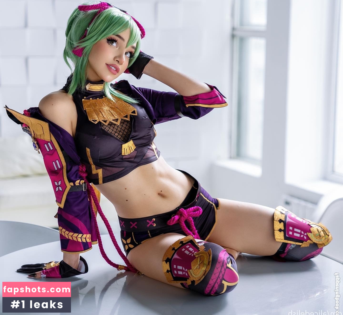 Alice Delish gallery photo #2493