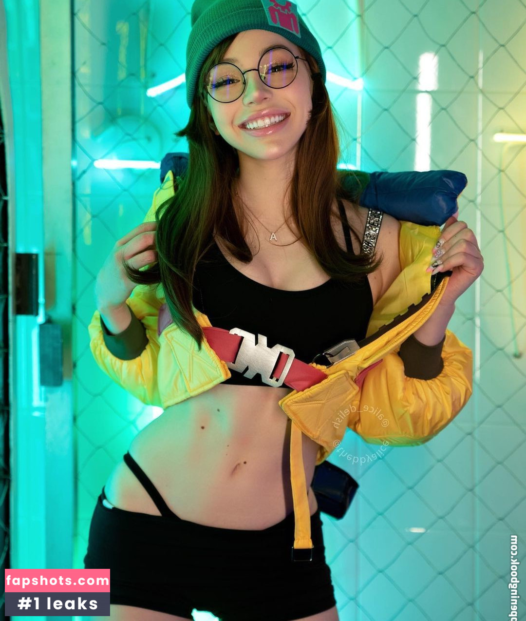 Alice Delish gallery photo #2515