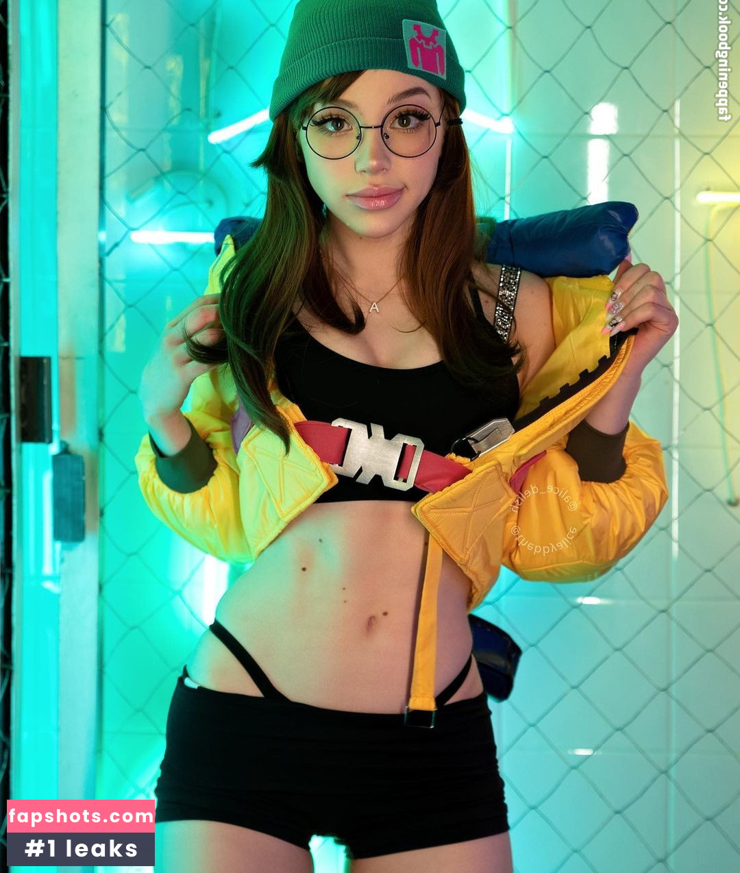 Alice Delish gallery photo #2516