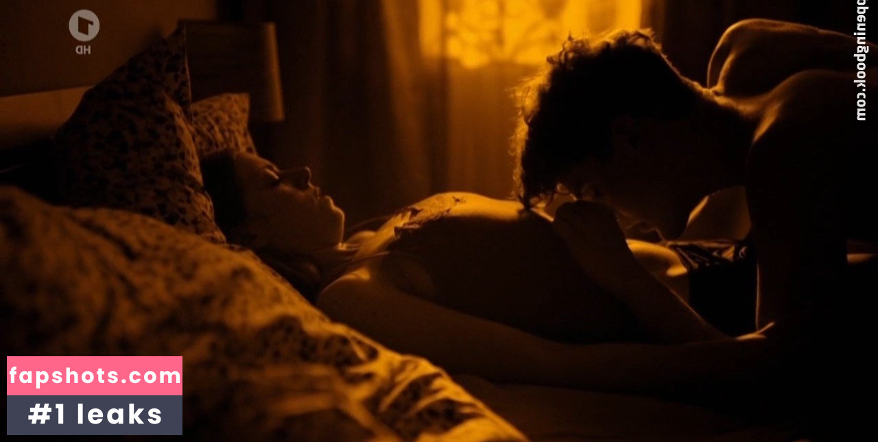 Alice Dwyer gallery photo #15