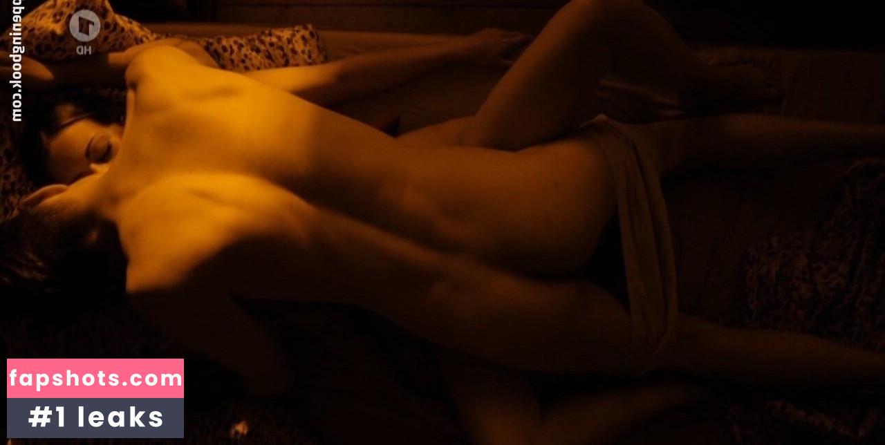 Alice Dwyer gallery photo #18